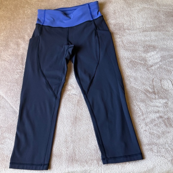 lululemon athletica Blue Leggings - Picture 4 of 9